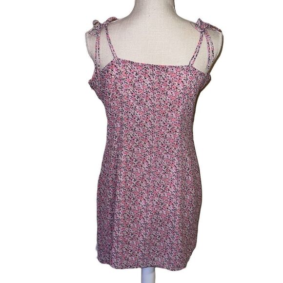 Nasty Gal Ruched Tie Strap Floral Mini Dress - Picture 3 of 12